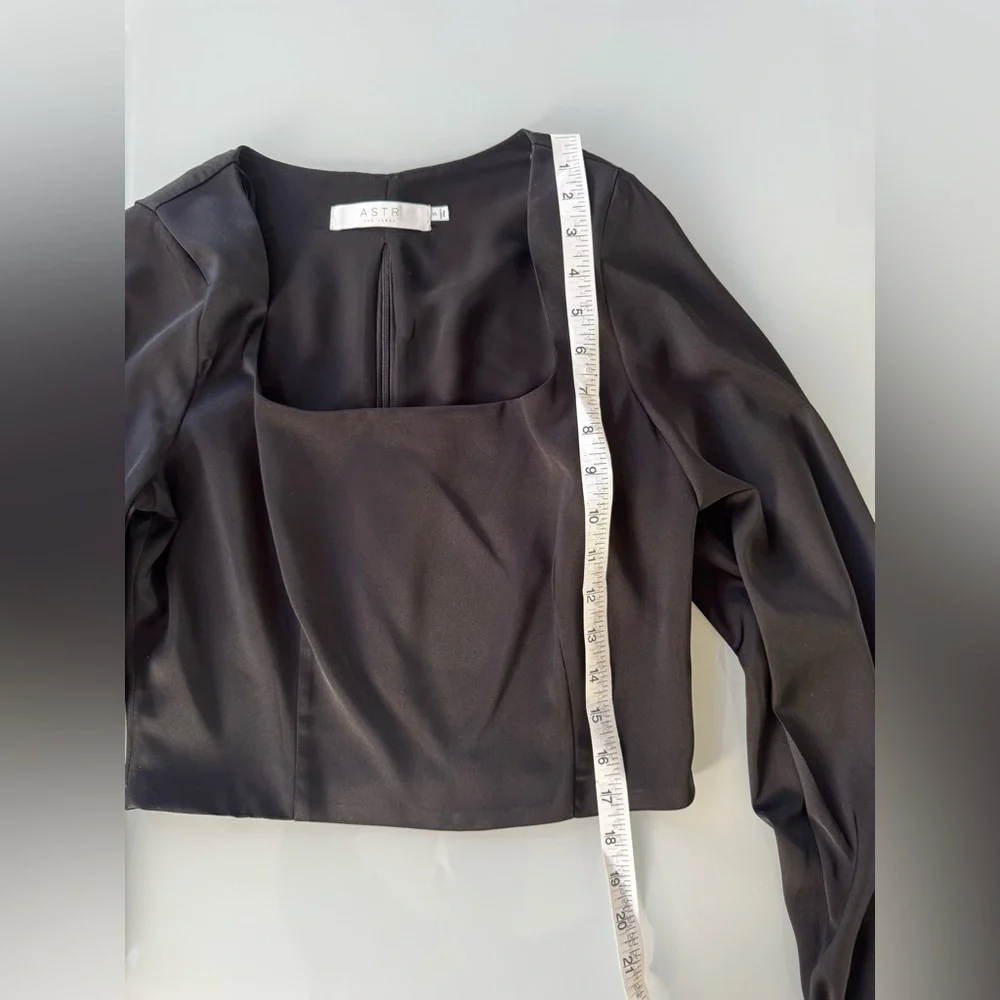 ASTR The Label Black Square Neck Puff Sleeve Crop Top Size S